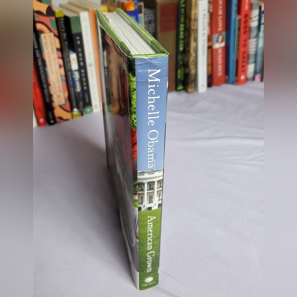 American Grown by Michelle Obama hardcover book EUC - Picture 2 of 5